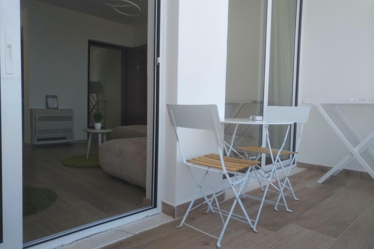 Deluxe Sea Apartment Vlorë Exterior foto