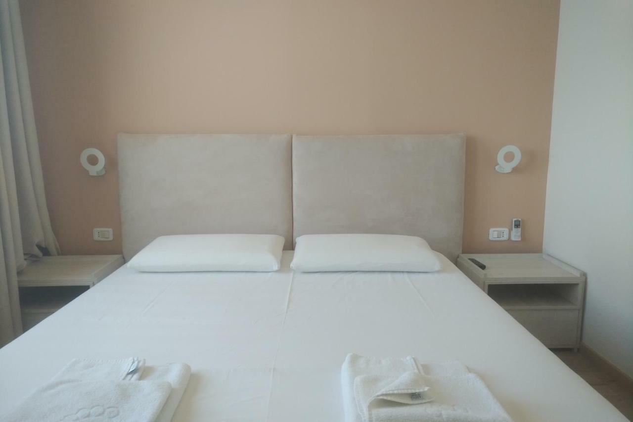 Deluxe Sea Apartment Vlorë Exterior foto